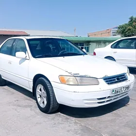 Toyota Camry 1997
