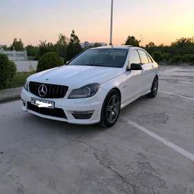 Mercedes-Benz C300 2010