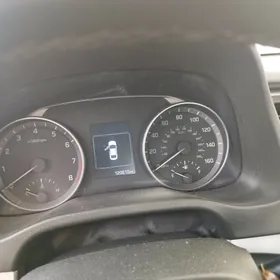 Hyundai Elantra 2016