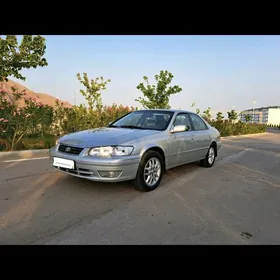 Toyota Camry 2000