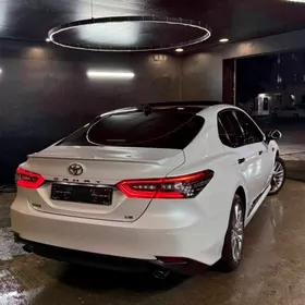Toyota Camry 2022