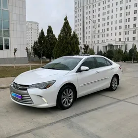 Toyota Camry 2017