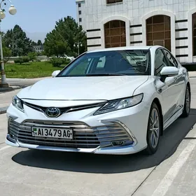 Toyota Camry 2022