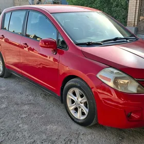 Nissan Versa 2010