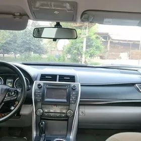 Toyota Camry 2016