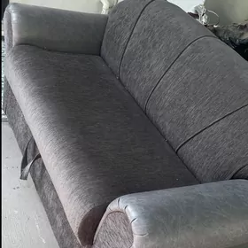mebel diwan polka