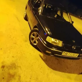 Opel Vectra 1992