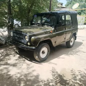 UAZ 469 1989