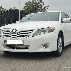 Toyota Camry 2011