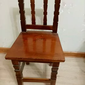 Стулья