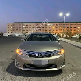 Toyota Camry 2013