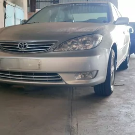 Toyota Camry 2005