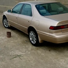 Toyota Camry 1999