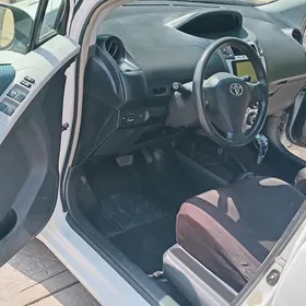 Toyota Yaris 2006