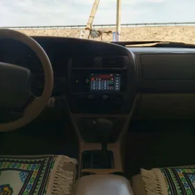 Toyota Avalon 1999