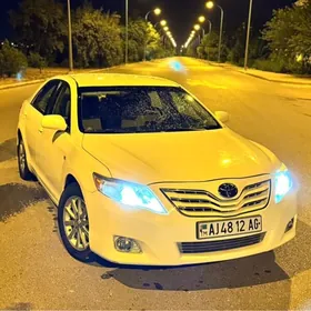 Toyota Camry 2010