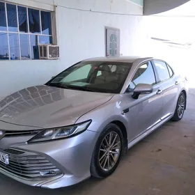 Toyota Camry 2020
