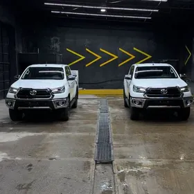 Toyota Hilux 2025