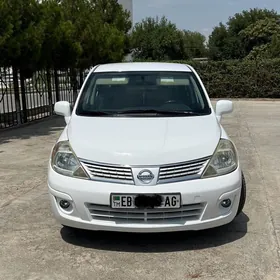 Nissan Versa 2010