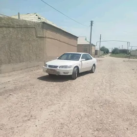 Toyota Camry 1998