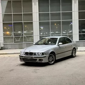 BMW E39 2002