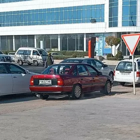 Opel Vectra 1989