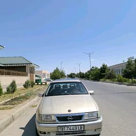 Opel Vectra 1990