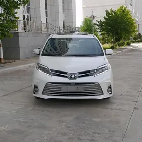 Toyota Sienna 2017
