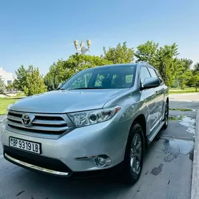 Toyota Highlander 2013