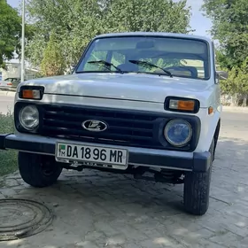 Lada Niva 2003