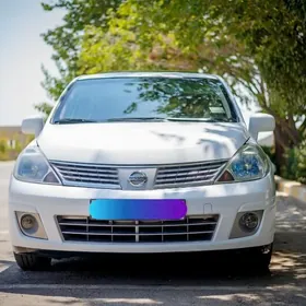 Nissan Versa 2008