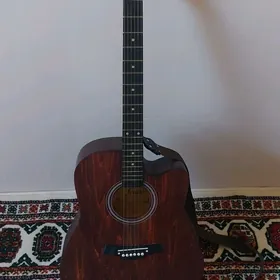 akustik gitara