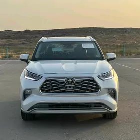 Toyota Highlander 2022