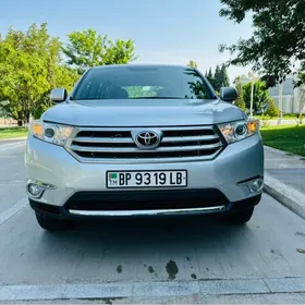 Toyota Highlander 2013
