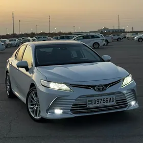 Toyota Camry 2020