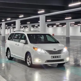 Toyota Sienna 2017