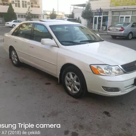 Toyota Avalon 2000