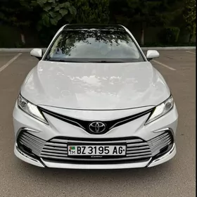 Toyota Camry 2023