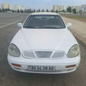 Daewoo Leganza 1999