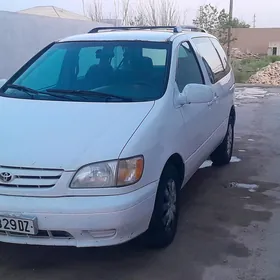 Toyota Sienna 2002