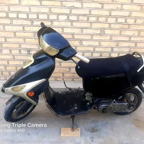 SKUTER HONDA