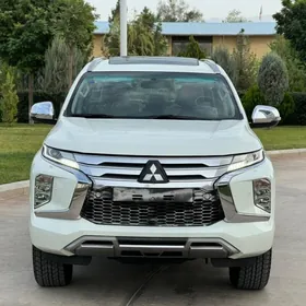 Mitsubishi Montero Sport 2024