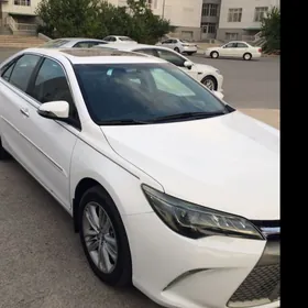 Toyota Camry 2017