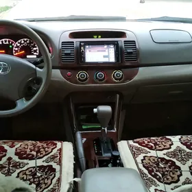 Toyota Camry 2005