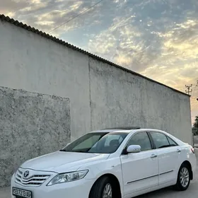 Toyota Camry 2010