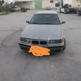 BMW 325 1992