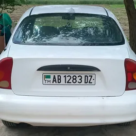 Daewoo Lanos 2000