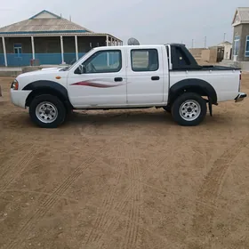 Nissan Navara 2011