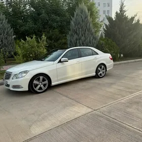 Mercedes-Benz E350 2011