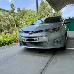 Toyota Corolla 2013